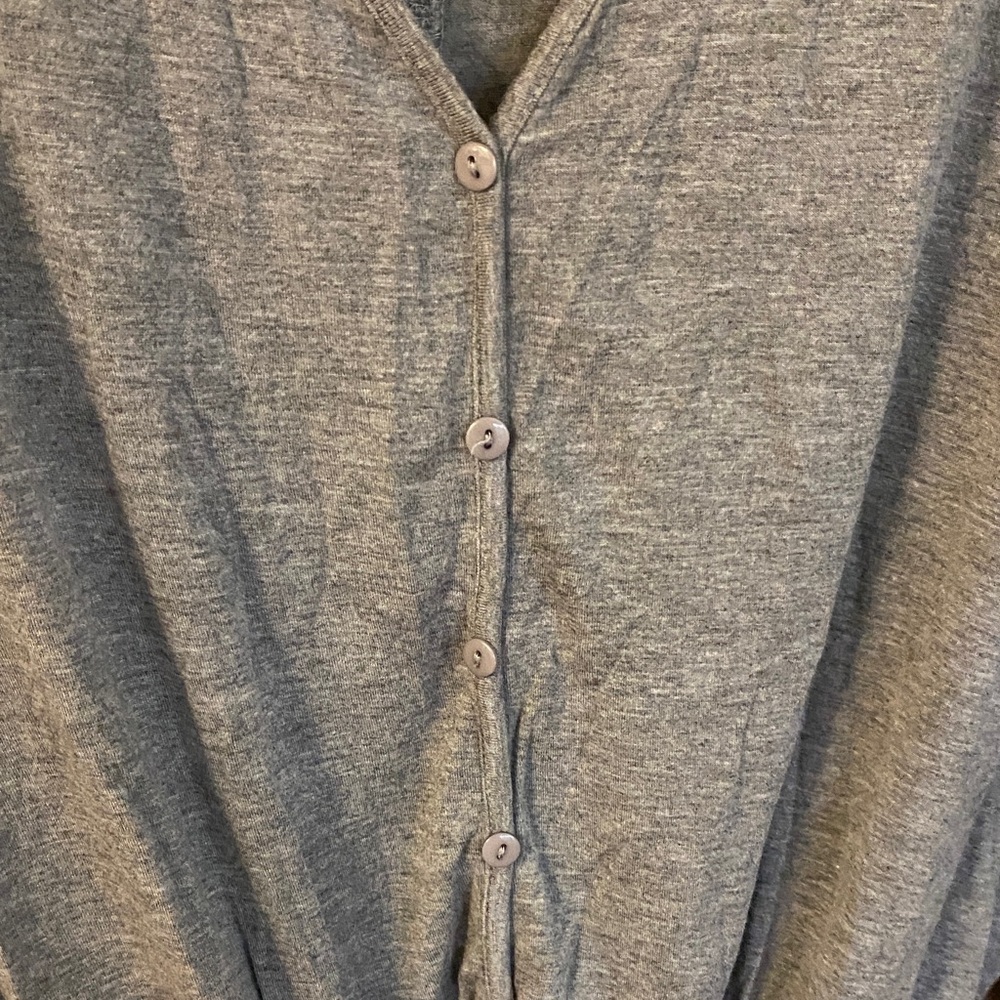 Cable & Gauge Light Gray Button-Up Tie Front Blouse - Picture 4 of 4